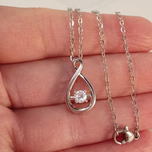 Silver Infinity Swirl Diamond Zircon Pendant Necklace 18" Elegant Party Gift - Picture 4 of 4
